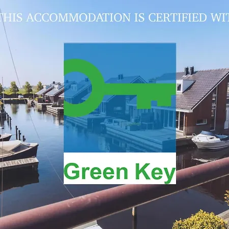 Waterfront Apartman *